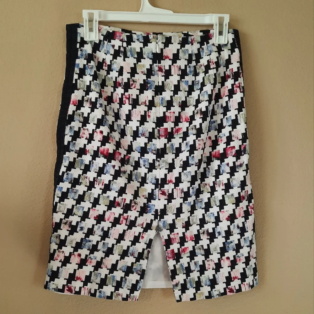 WHBM Houndstooth Floral Pencil Skirt